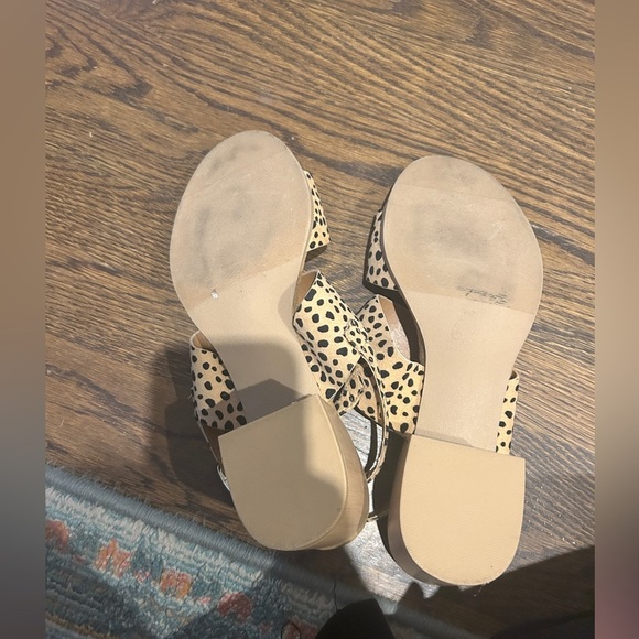 Qupid Tan and Black Block Heel Sandals- SEE NOTES - Picture 6 of 7